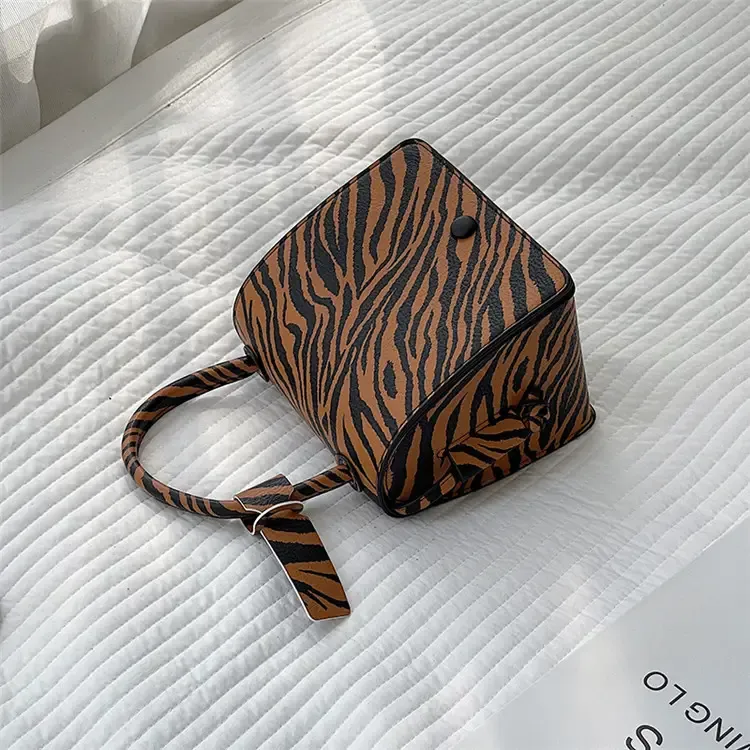 Paziye Animal Print Crossbody Bags