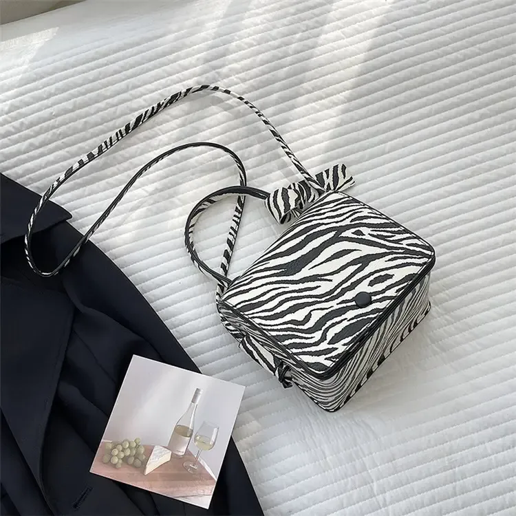 Paziye Animal Print Crossbody Bags