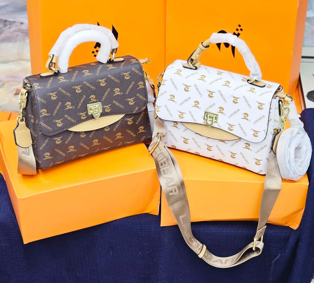 Stylish Sling Leather Crossbody Handbag For Women